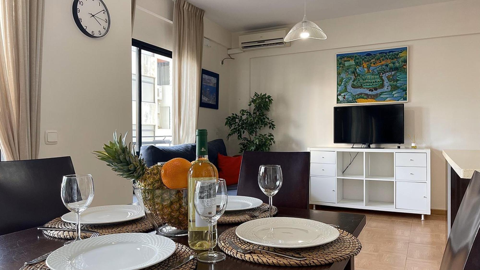 Beachfront 1Br Apartment In Center Of Marbella! ภายนอก รูปภาพ